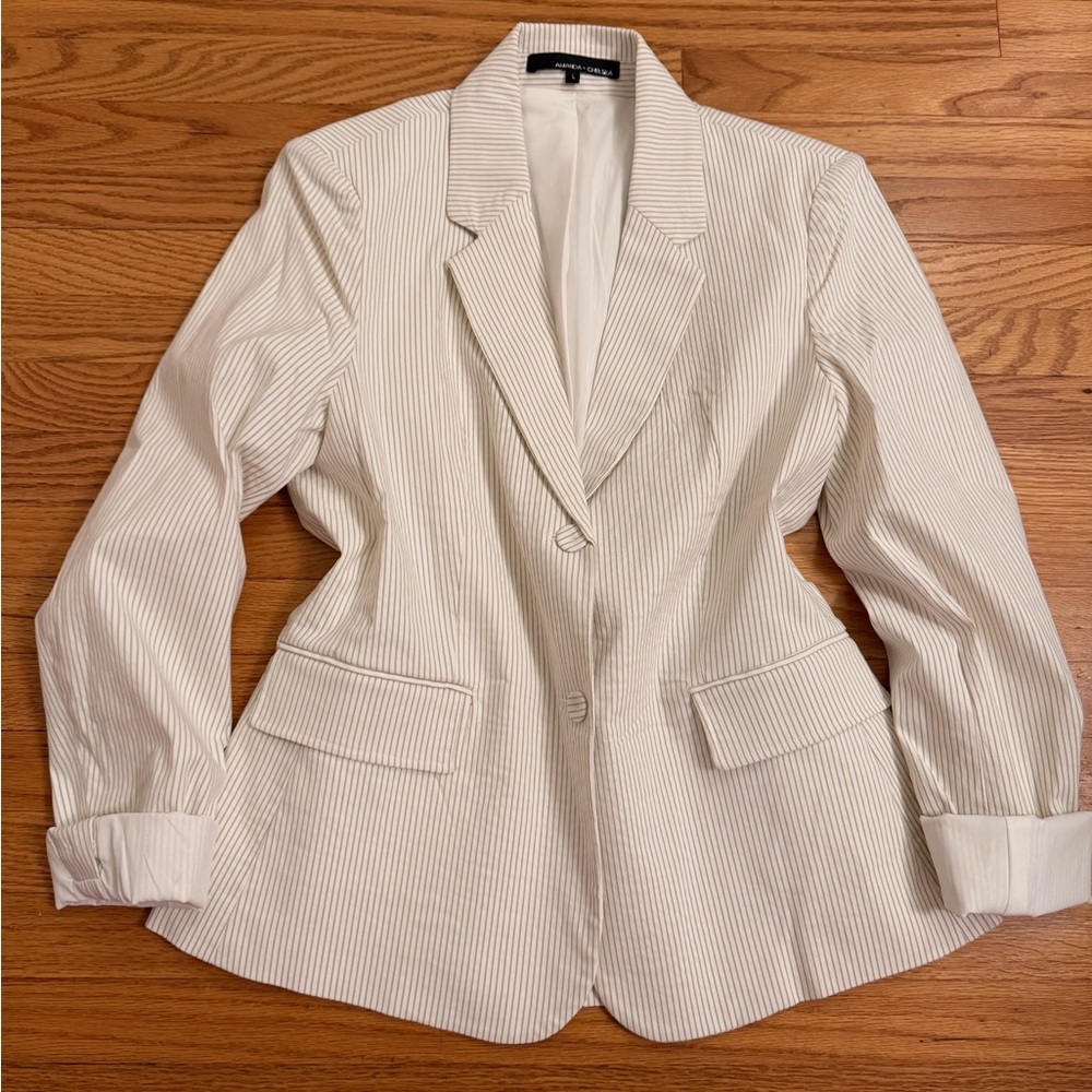 Amanda & Chelsea Cream & Tan Pinstripe Blazer